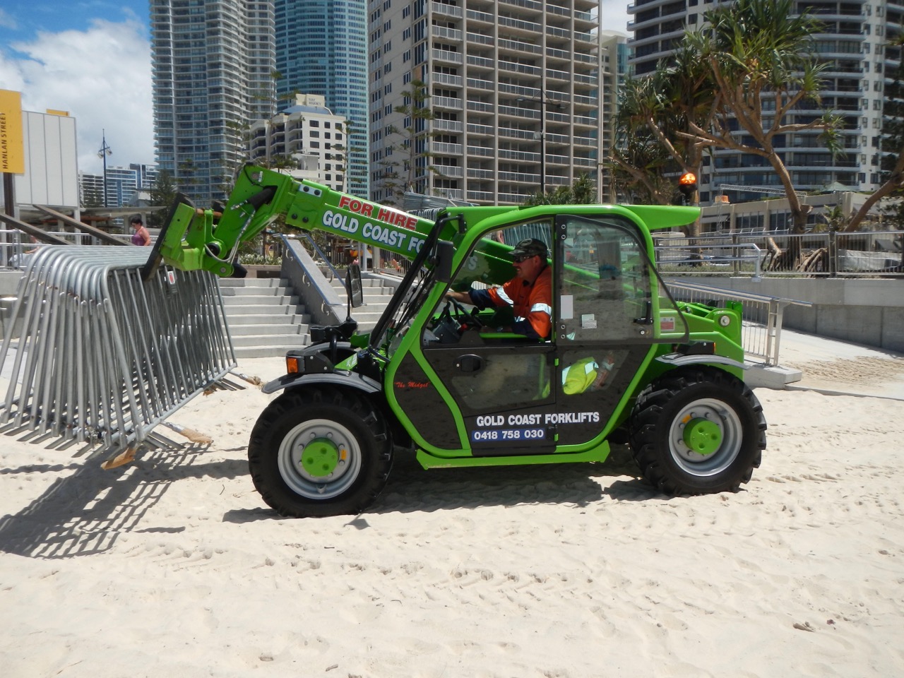Down On The Beach Operator Service Surfers Paradise.